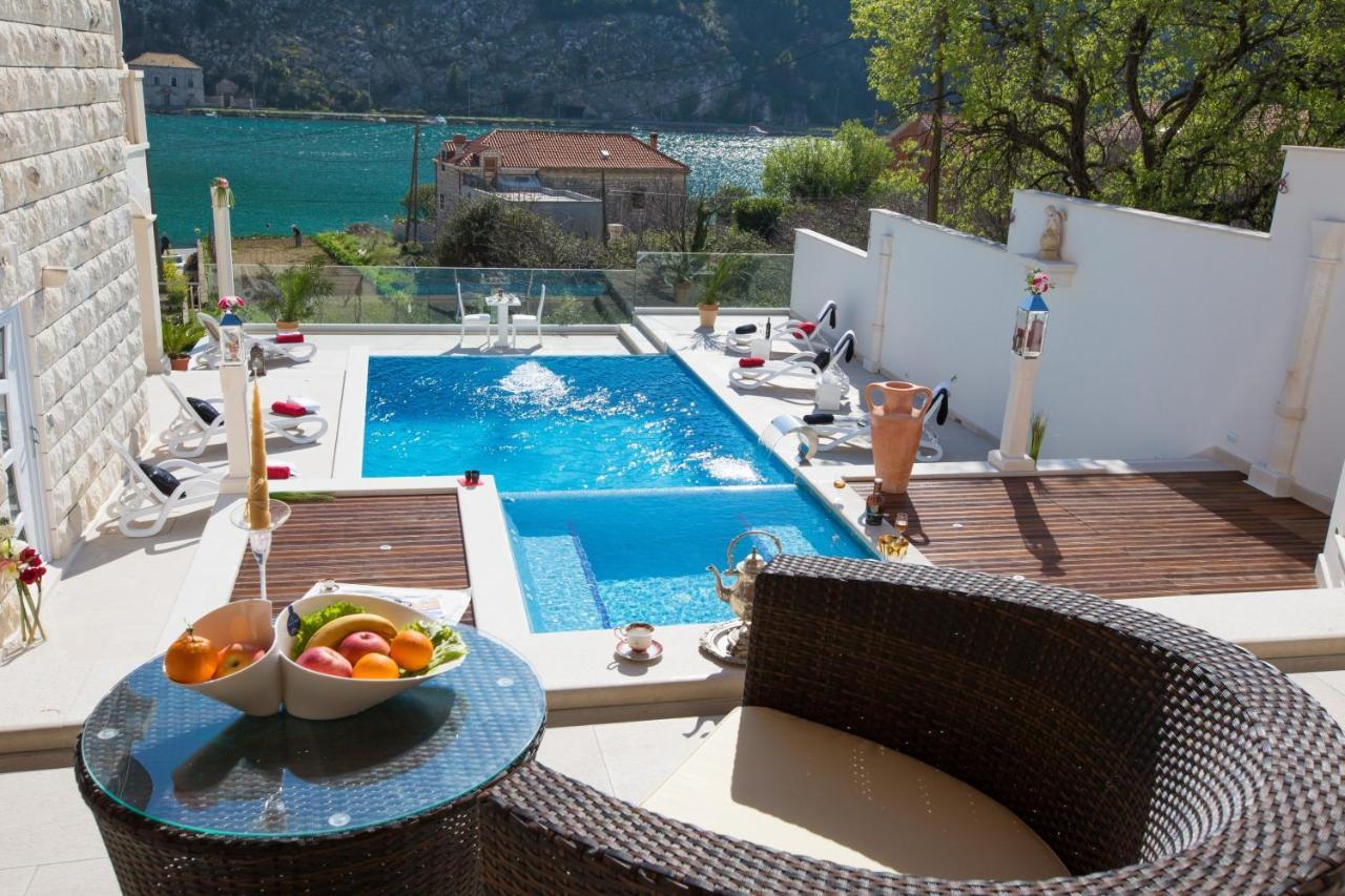 Villa Arion Mokosica Exterior photo