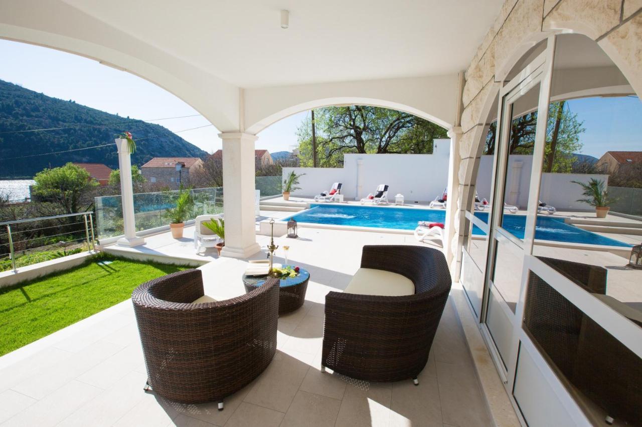 Villa Arion Mokosica Exterior photo